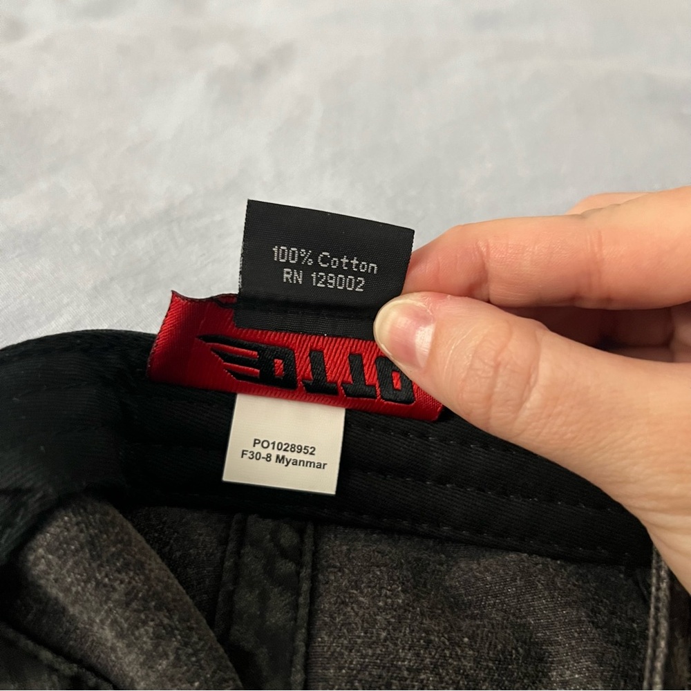Taylor Swift embroidered hat - Picture 5 of 5